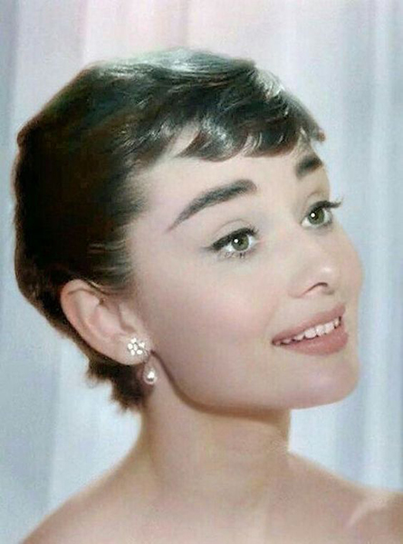 1950's wedding , 1950's wedding inspo , Sabrina wedding insperation , Audrey Hepburn Wedding , Sabrina Movie ,