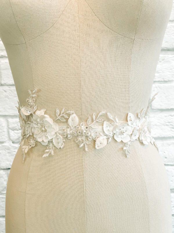 pearl flowers whimsical belt floral belt, bridal 3d belt, pearl flowers, natural floral,