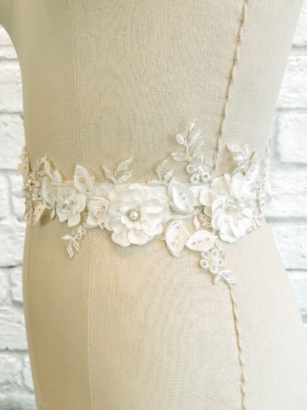 pearl flowers whimsical belt floral belt, bridal 3d belt, pearl flowers, natural floral,