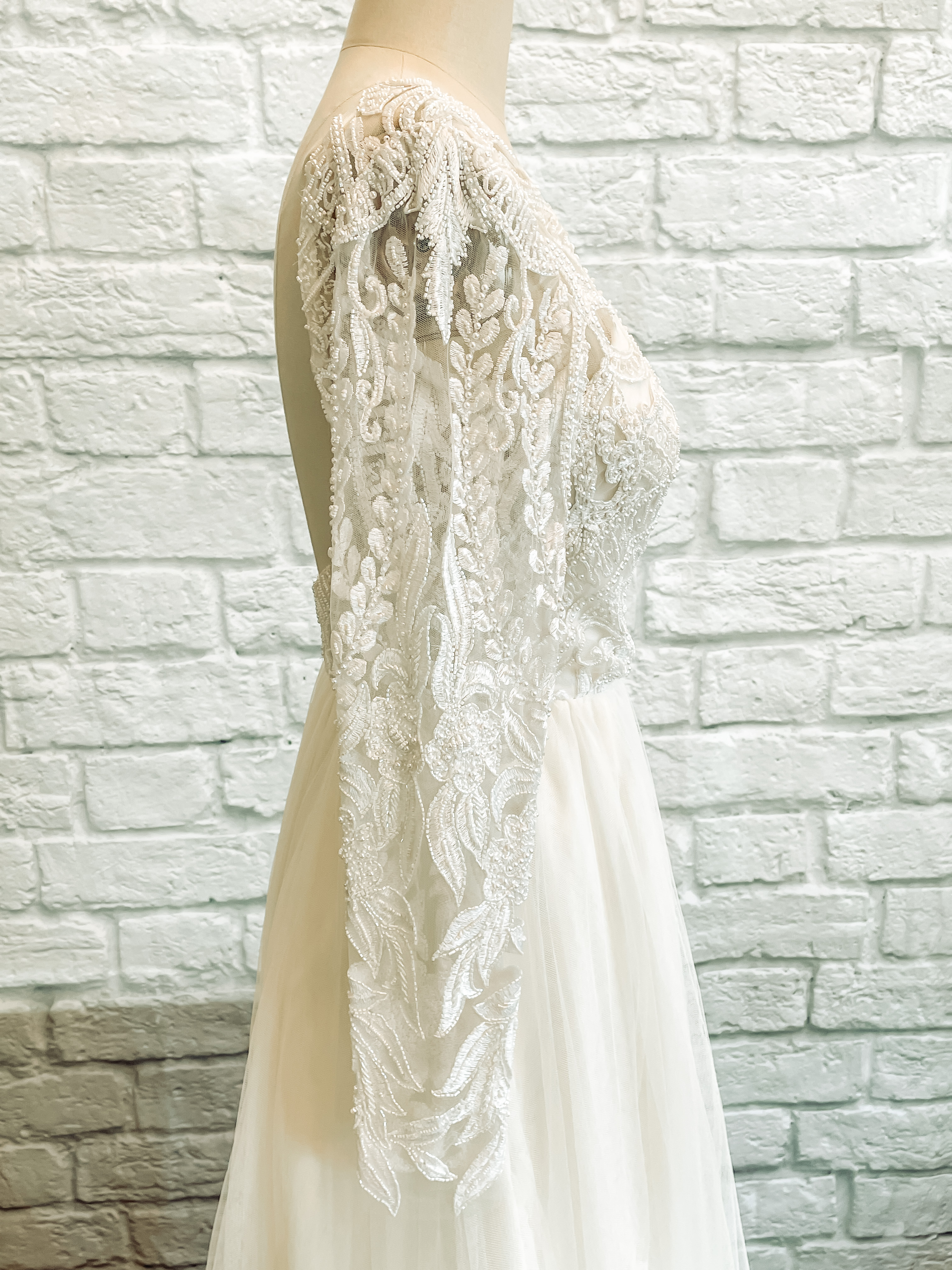 Boho bridal gown beaded a-line bridal gown, lace and tulle, wholesale wedding dress, long lace sleeves, simple lace dress