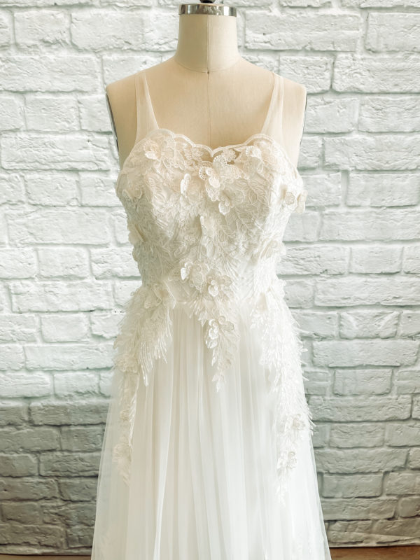 tulle back with buttons, lace skirt wedding dress, sweetheart neckline, buttons down back, beaded lace dress,