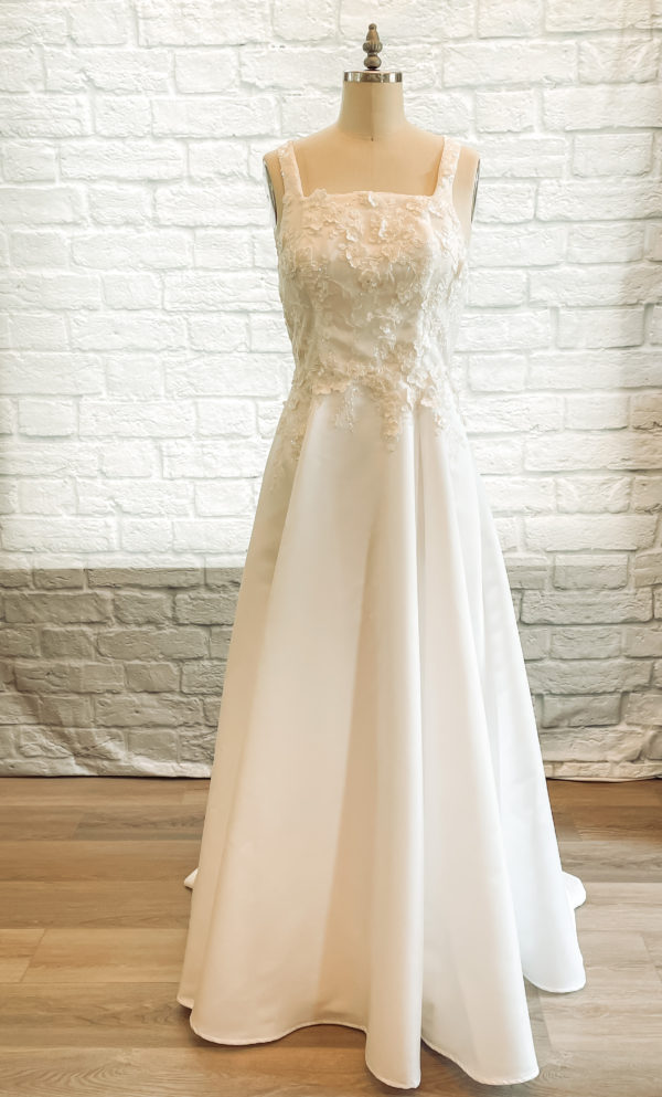 Long train wedding dress